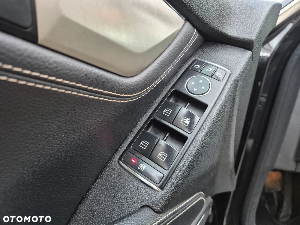 Mercedes-Benz Klasa C 180 Kompressor Automatik BlueEFFICIENCY Avantgarde - 11