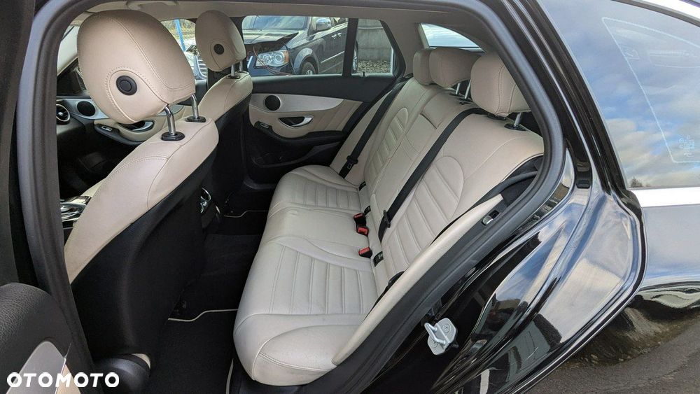 Mercedes-Benz Klasa C - 16