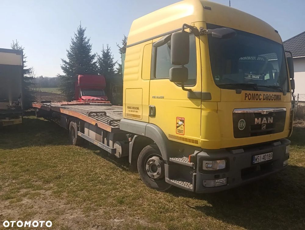 MAN 12 250 - 1