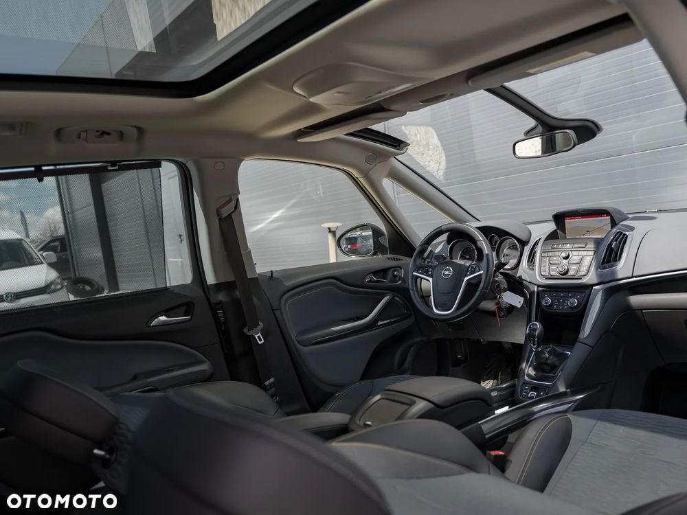 Opel Zafira 1.6 T SIDI Cosmo S&S - 19