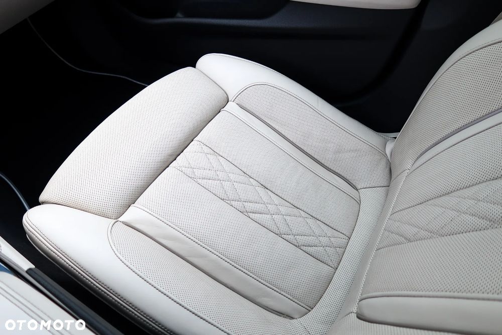 BMW Seria 5 540d xDrive mHEV M Sport sport - 26