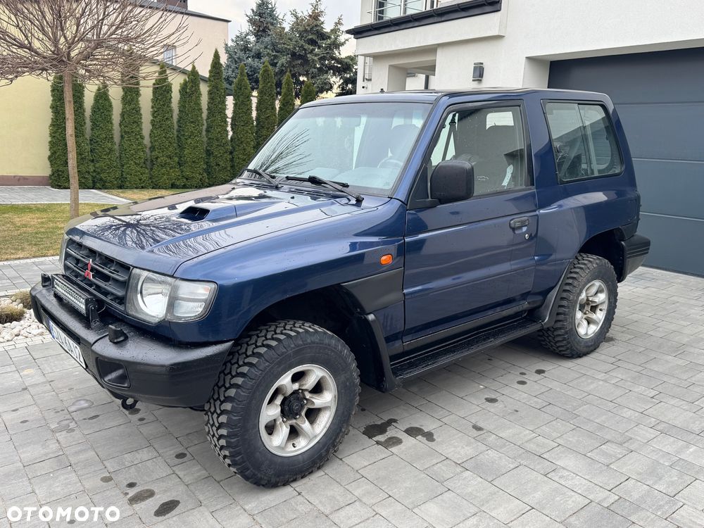 Mitsubishi Pajero - 3