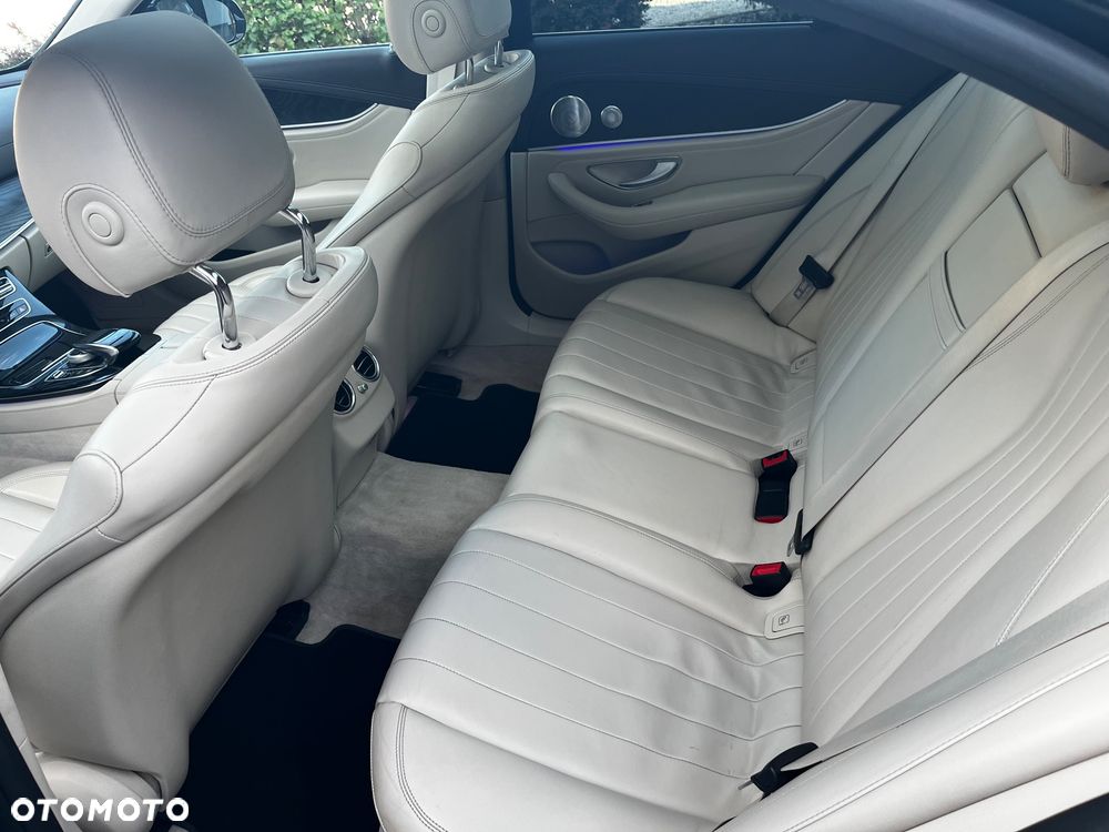 Mercedes-Benz Klasa E 220 d 9G-TRONIC - 10