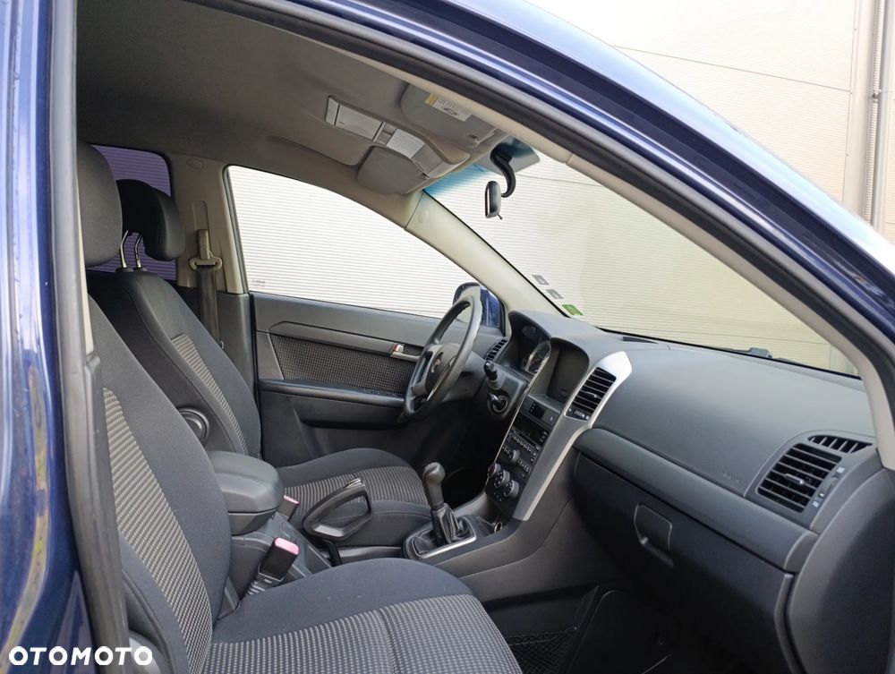 Chevrolet Captiva 2.4 LS 5os - 16