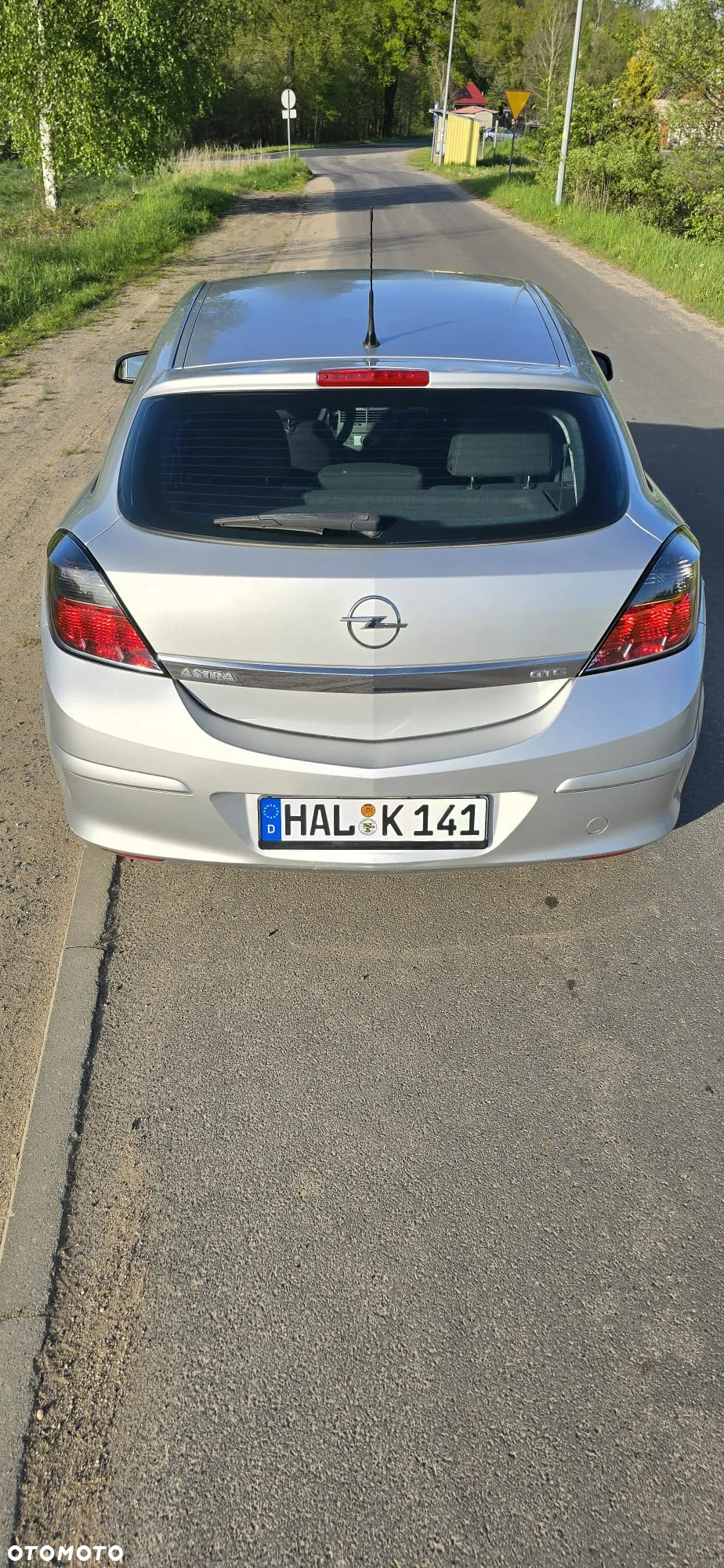 Opel Astra III GTC 1.6 Cosmo - 14