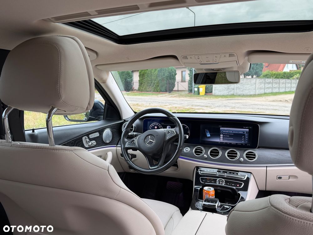 Mercedes-Benz Klasa E 220 d Business Edition 9G-TRONIC - 22