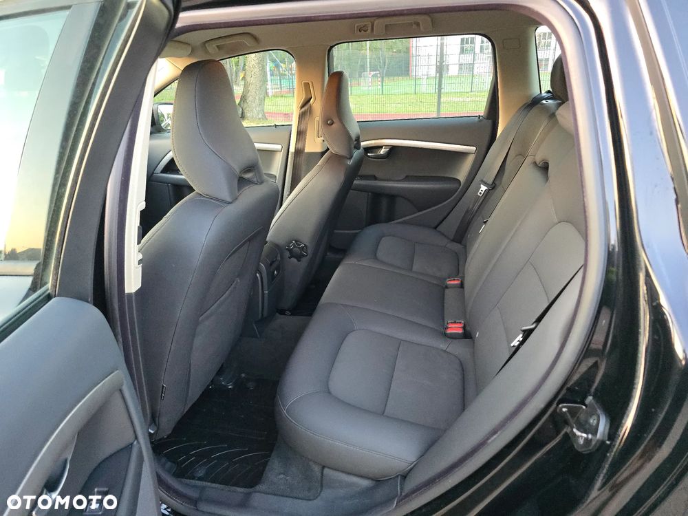 Volvo V70 2.0 Momentum - 9