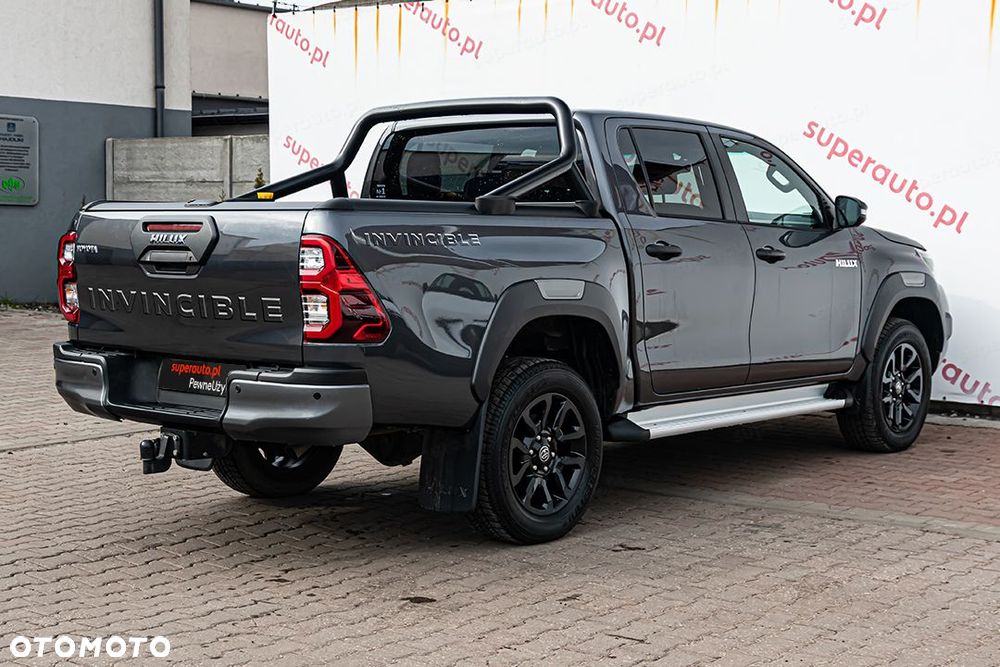 Toyota Hilux 2.8 D-4D Double Cab Invincible 4x4 - 6