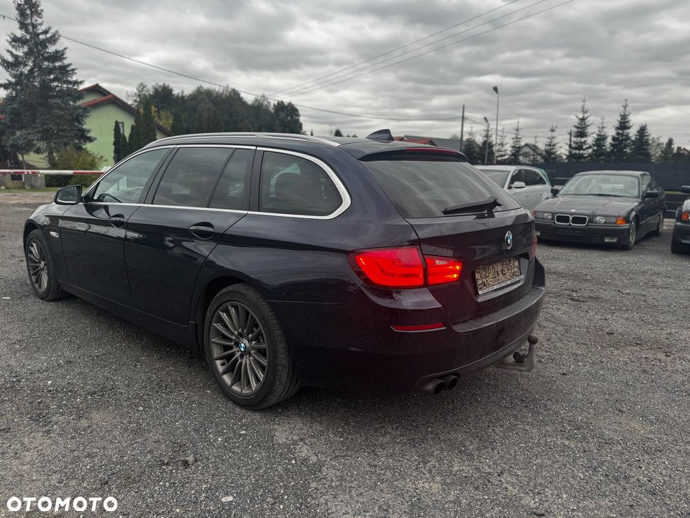 BMW Seria 5 525d - 6