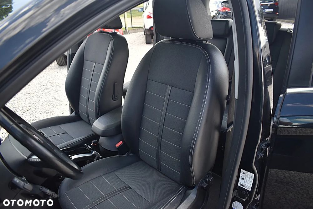 Ford Kuga 2.0 TDCi 2x4 Titanium - 19