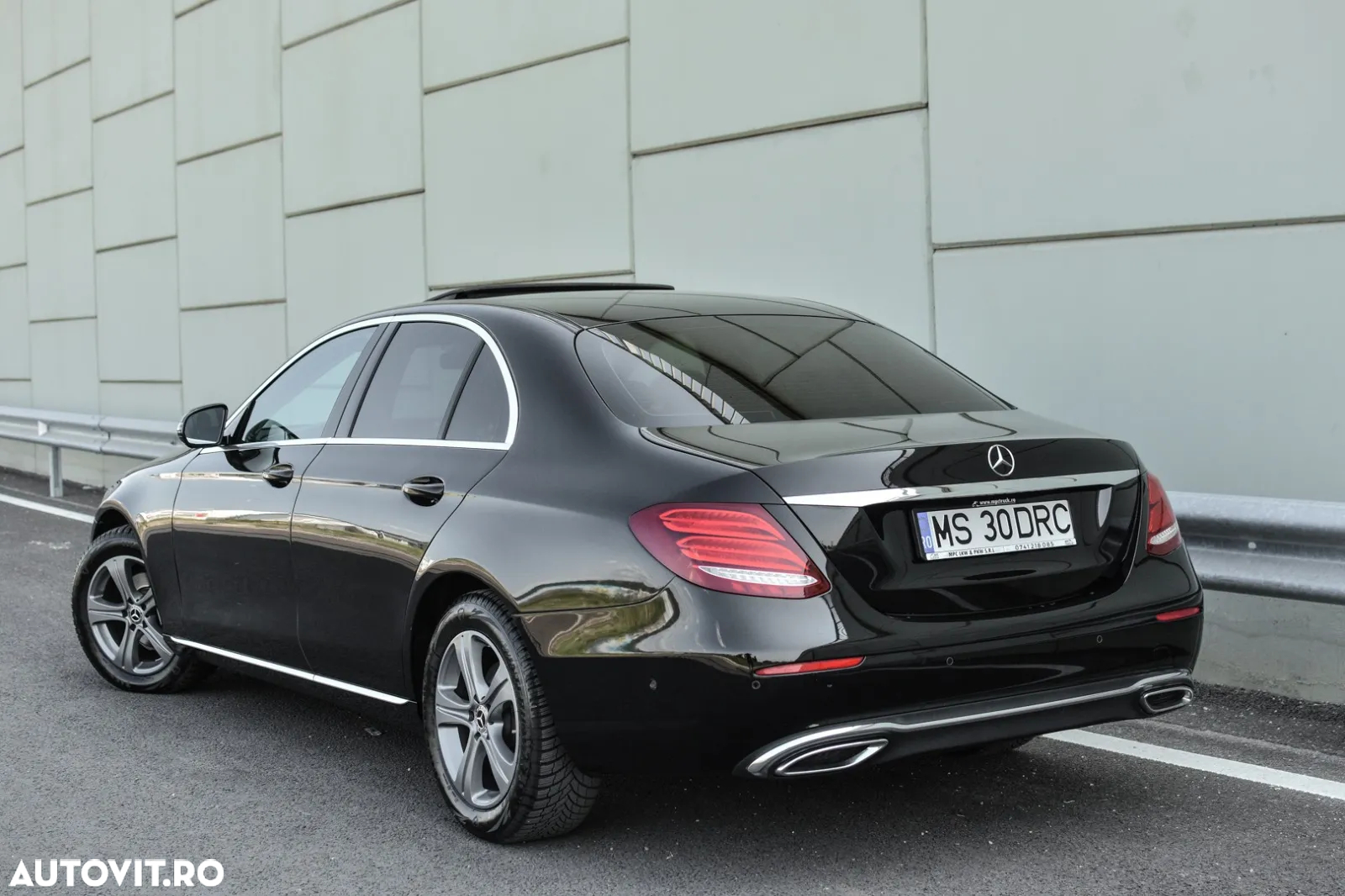 Mercedes-Benz E 220 d Aut. - 5