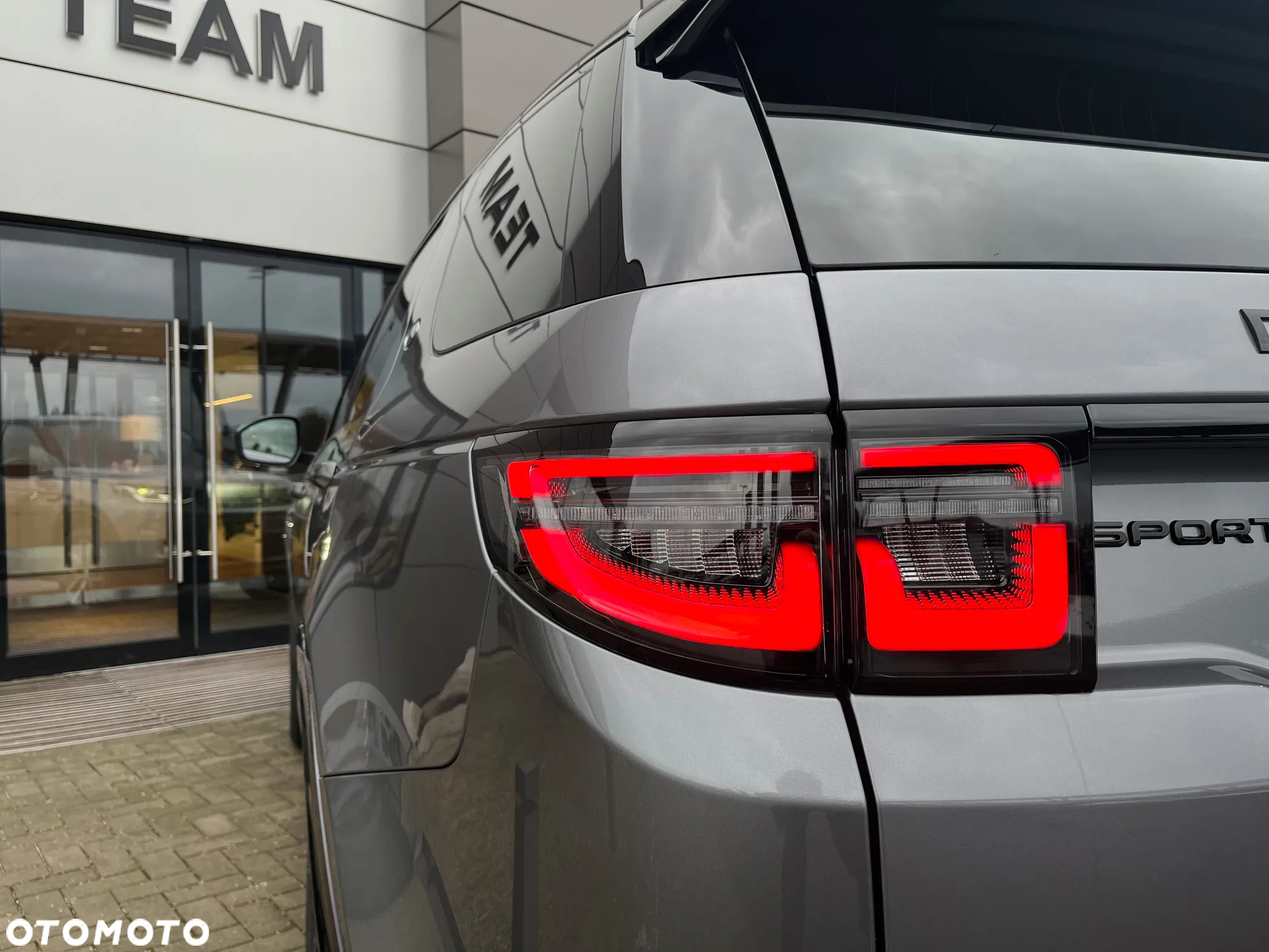 Land Rover Discovery Sport - 9