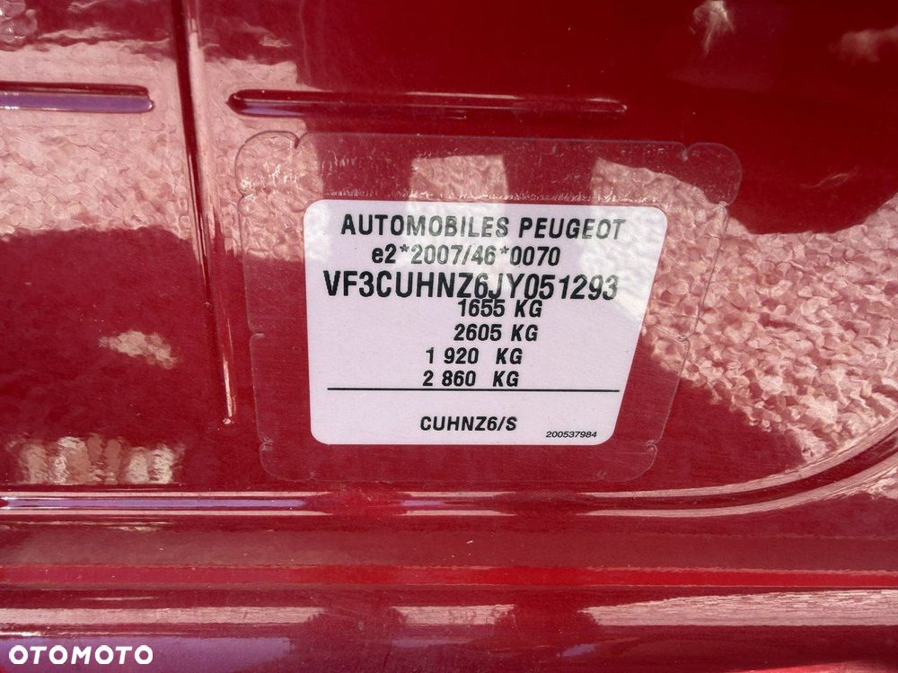 Peugeot 2008 1.2 Pure Tech GPF Allure S&S - 17