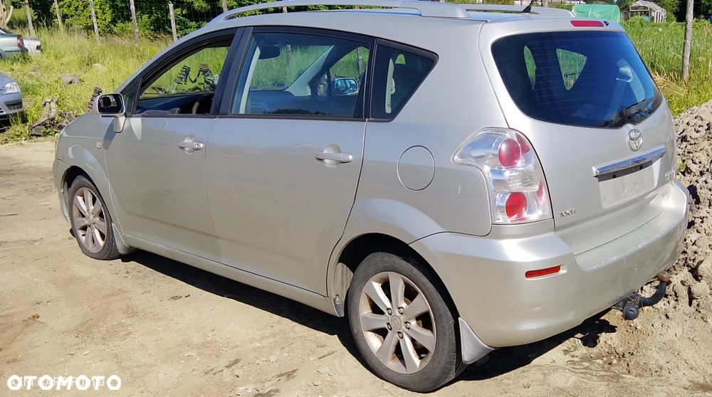 TOYOTA COROLLA VERSO na części - 2