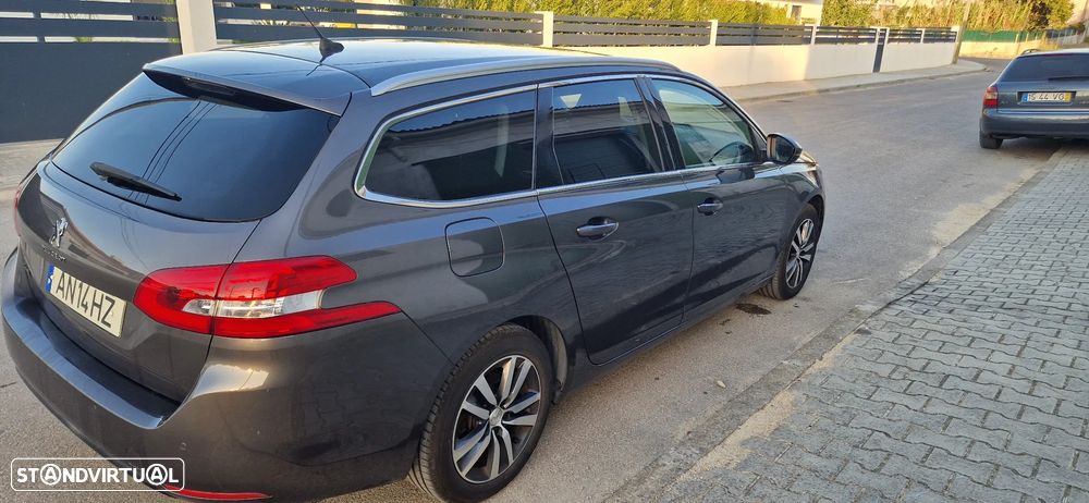 Peugeot 308 SW BlueHDi 130 EAT8 Allure - 3