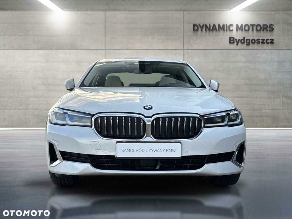 BMW Seria 5 518d Luxury Line - 8