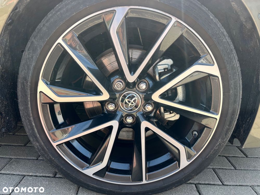 Toyota Corolla 2.0 Hybrid Executive - 30