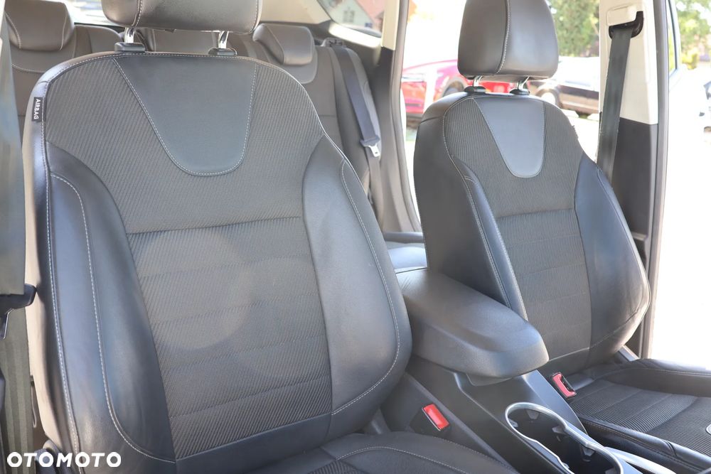 Ford Kuga 2.0 TDCi AWD Titanium - 14