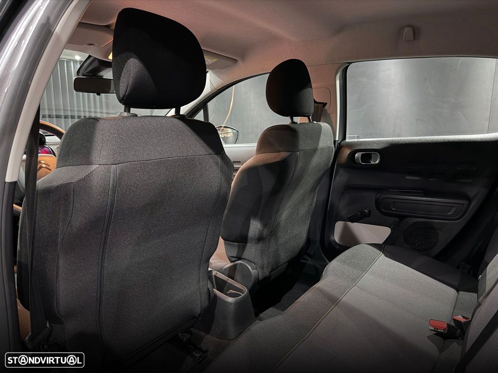 Citroën C3 1.2 PureTech Shine - 24