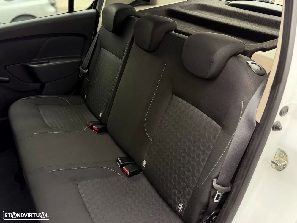 Dacia Sandero 1.5 Blue dCi Comfort — fotografia 12