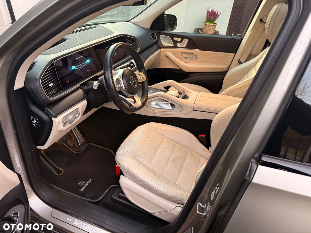 Mercedes-Benz GLS - 16