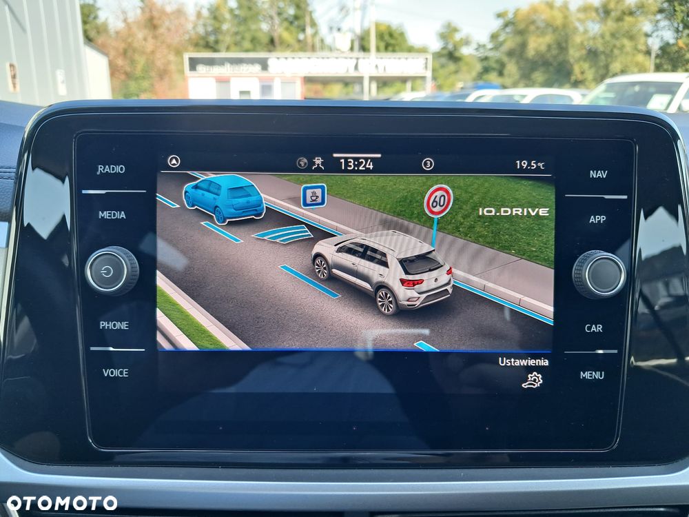 Volkswagen T-Roc 1.5 TSI Life Plus DSG - 22