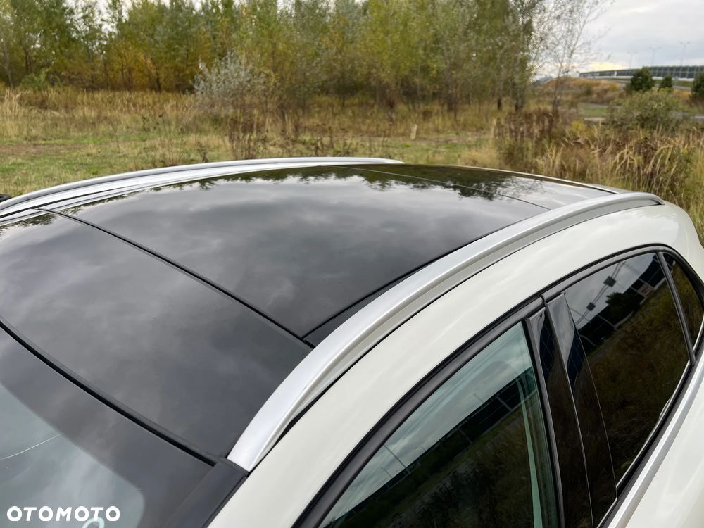Mercedes-Benz GLA 250 4-Matic AMG Line - 17