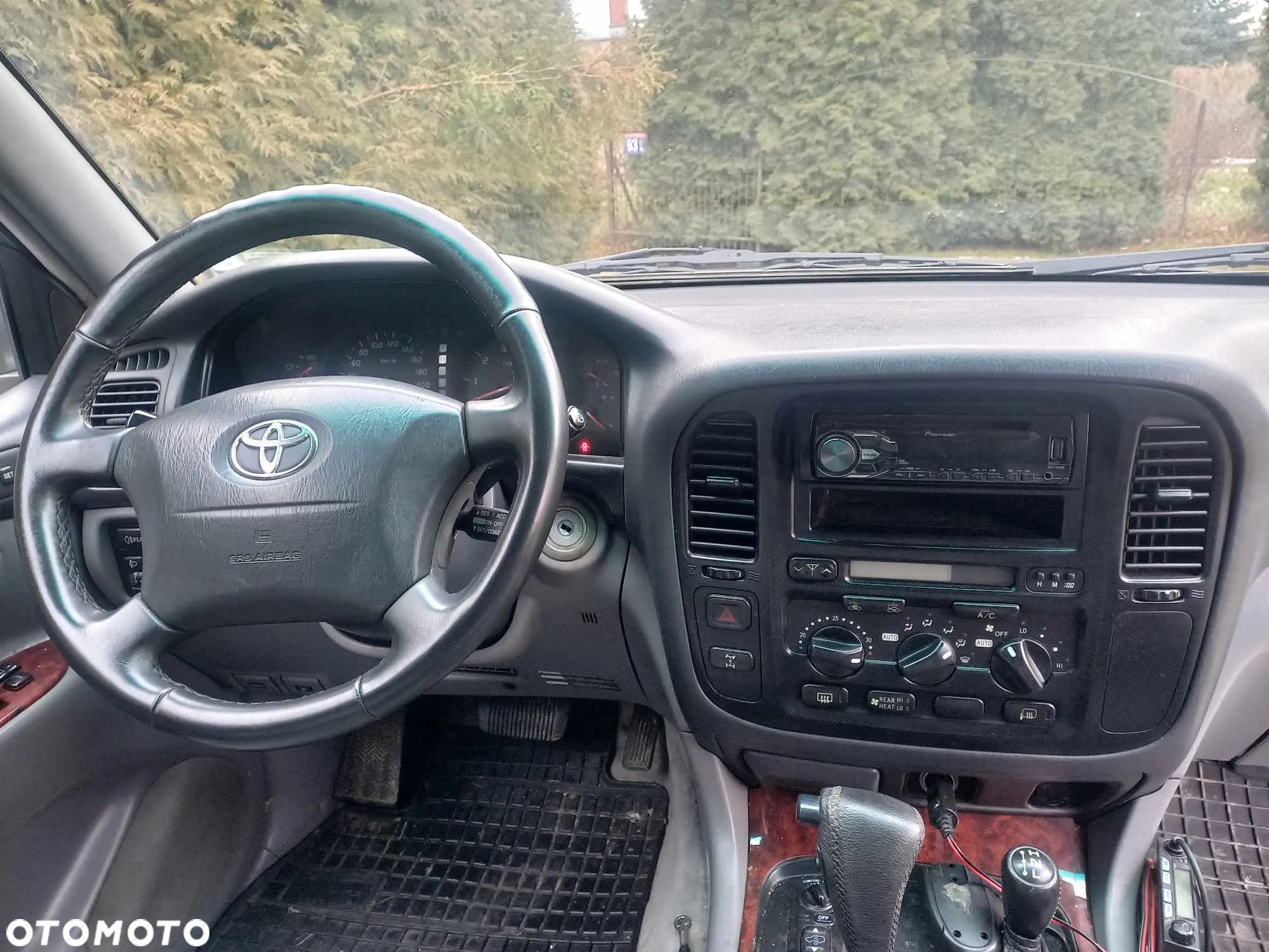 Toyota Land Cruiser 4.7 V8 - 19
