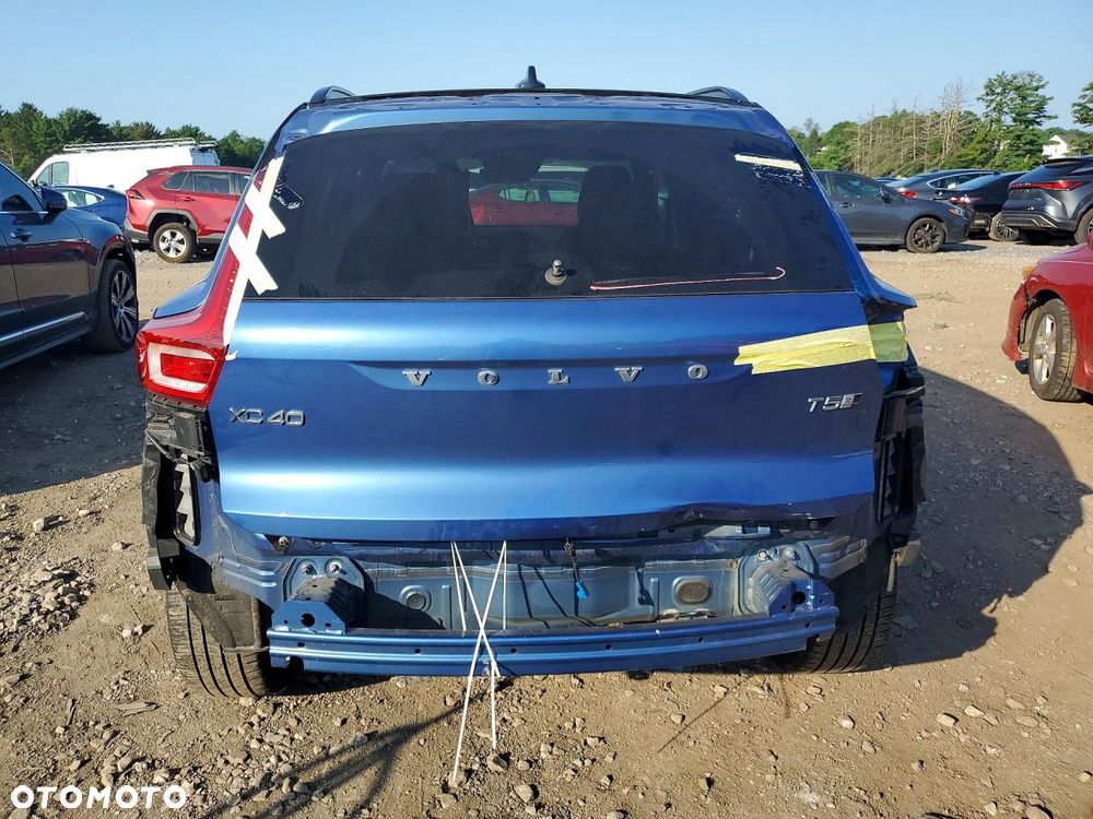 Volvo XC 40 T5 AWD R-Design - 6
