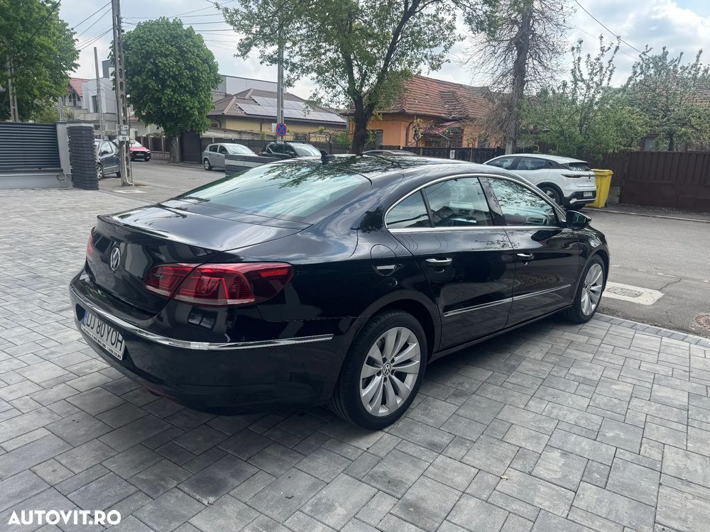 Volkswagen Passat CC 2.0 TDI BlueMotion Technology DSG Exclusive - 4