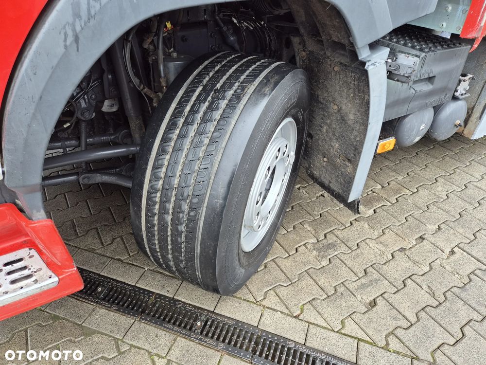 Volvo FM 330 / SKRZYNIA / HDS HIAB 840KG / KABINA SYPIALNIANA / AUTOMAT / HAK - 16