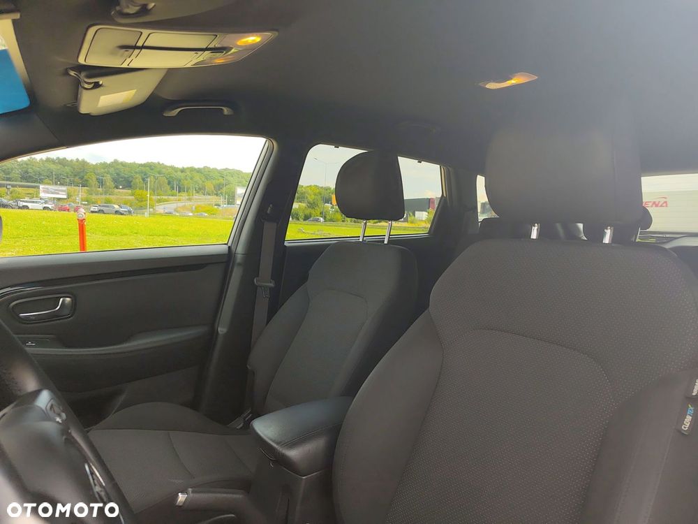 Kia Carens 1.7 CRDi L - 12