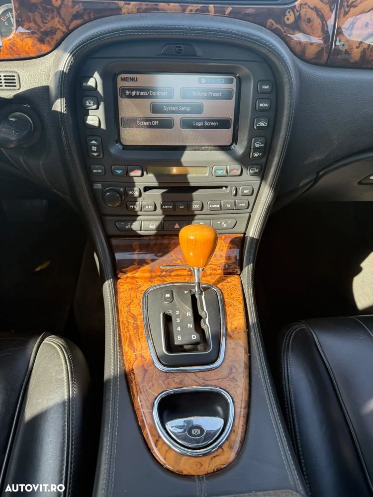 Jaguar S-Type 2.7 D Luxury Aut - 11