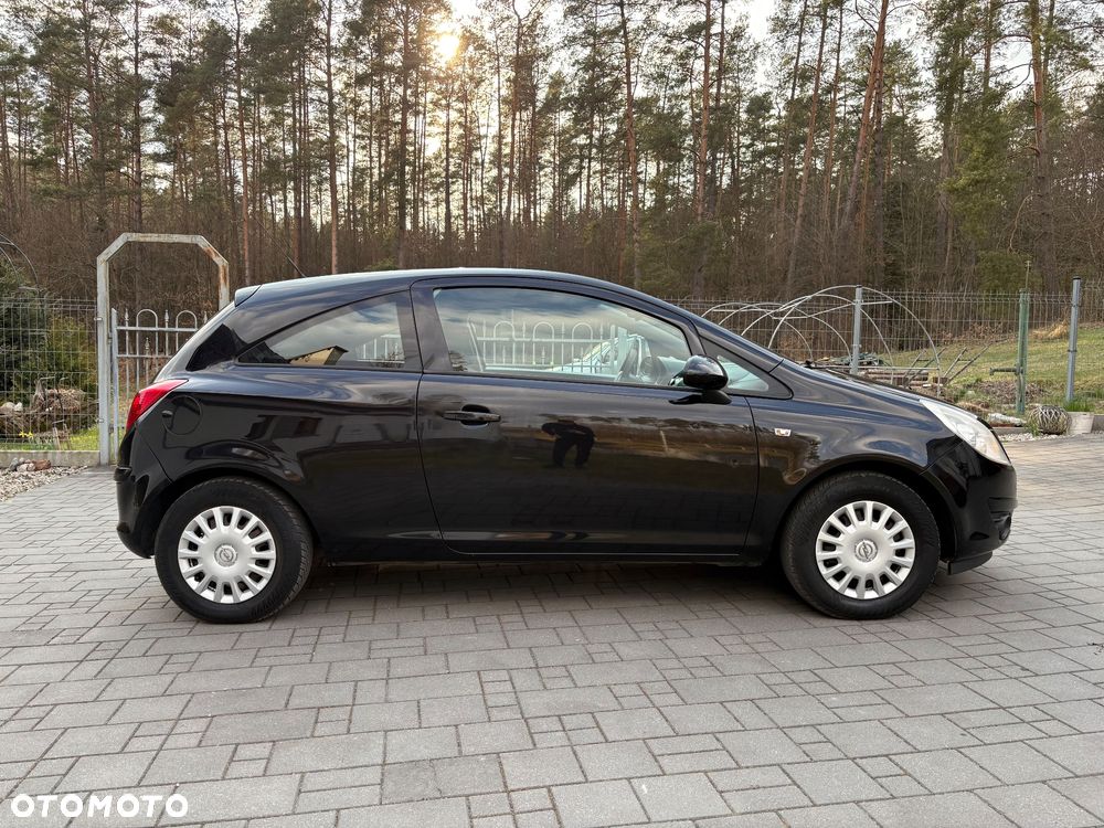 Opel Corsa 1.2 16V Essentia - 6
