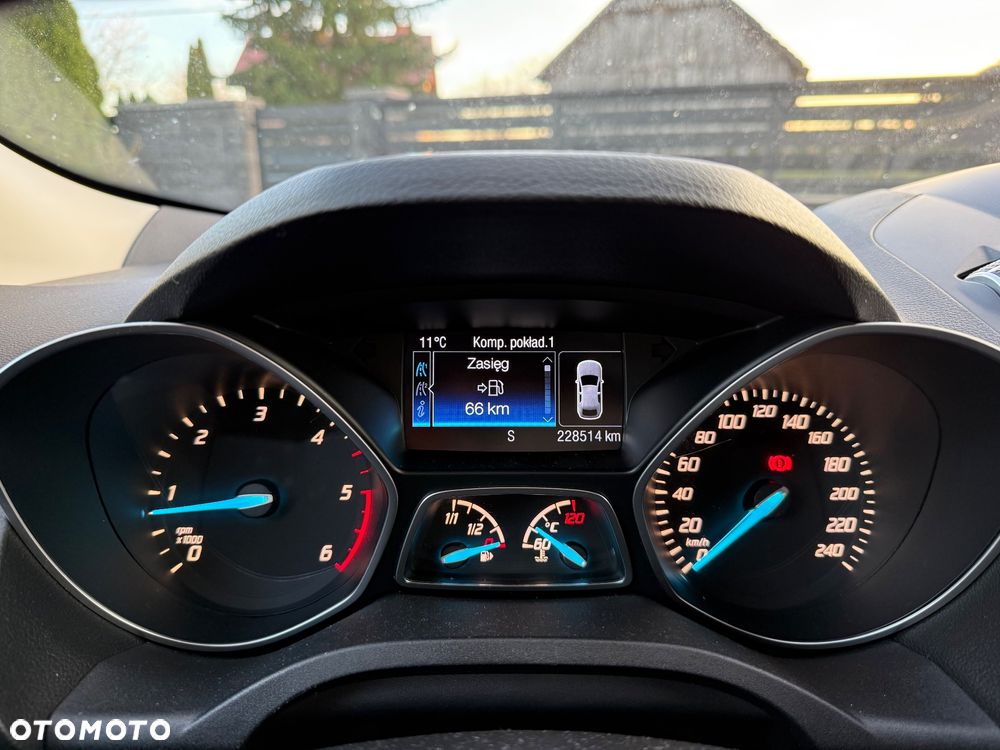 Ford Kuga 2.0 TDCi 2x4 SYNC - 20