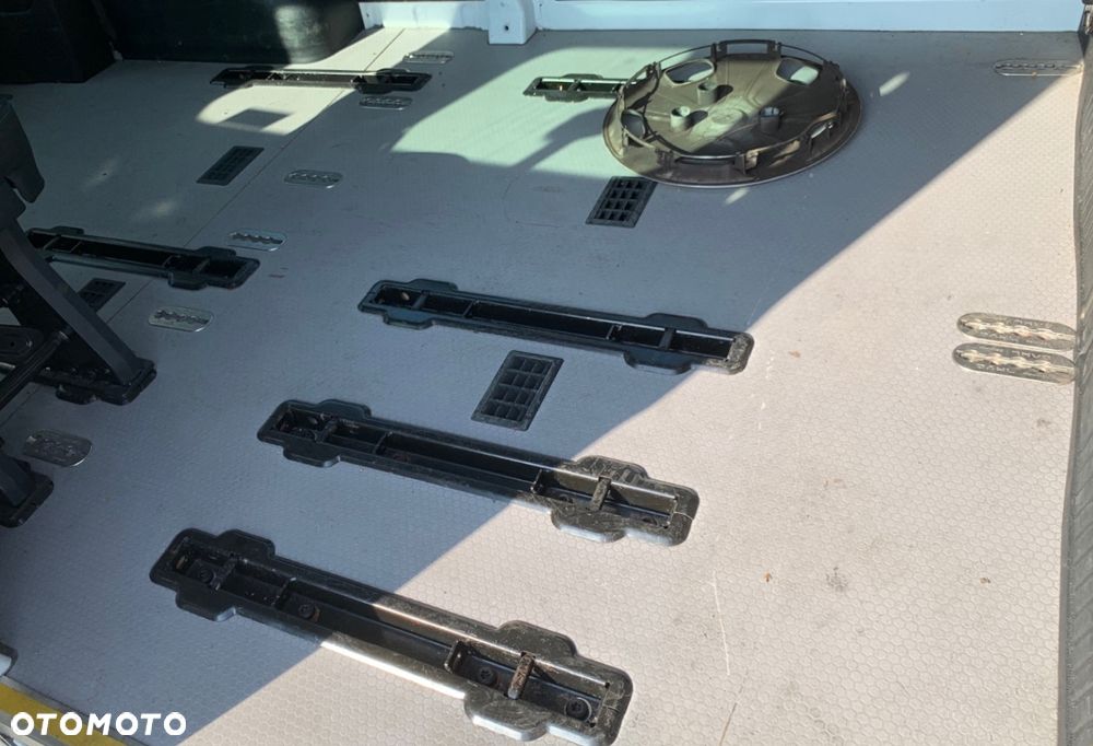 Ford Transit Custom L2H2 PKW VA MH Trend - 16