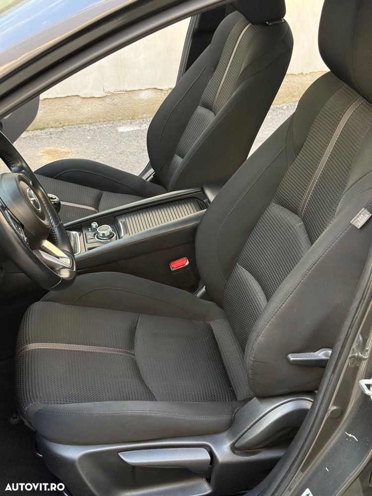 Mazda 3 G120 Revolution - 17