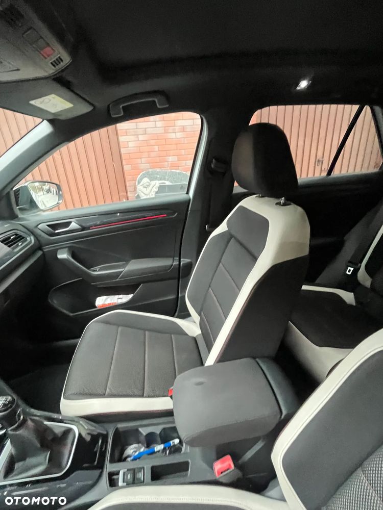 Volkswagen T-Roc 1.5 TSI GPF ACT Premium - 6