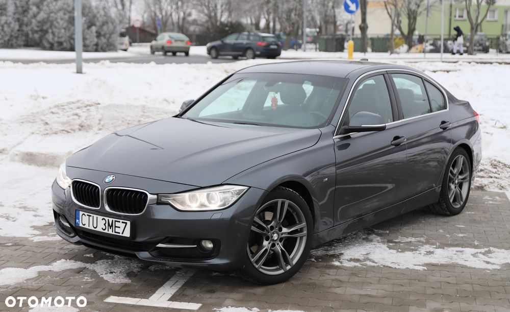BMW Seria 3 320d Efficient Dynamics Sport Line - 10