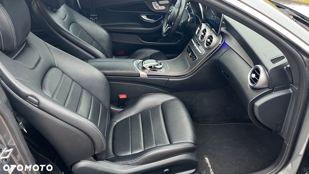 Mercedes-Benz Klasa C 300 4Matic 9G-TRONIC AMG Line Plus - 26