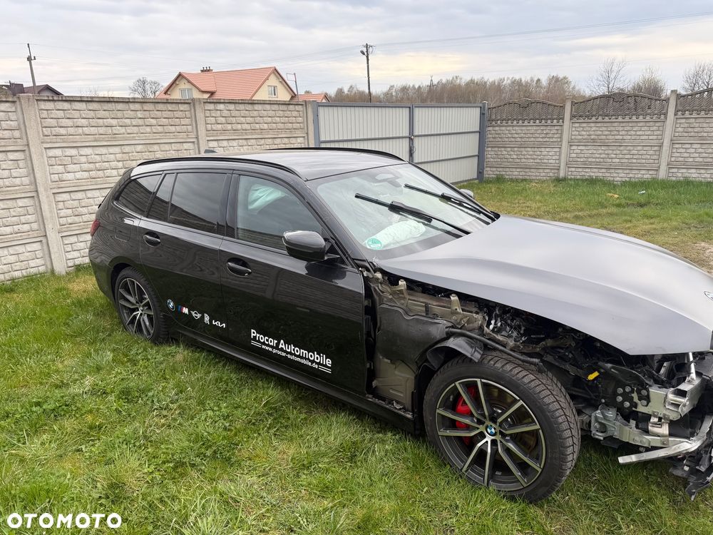 BMW Seria 3 320d M Sport - 2