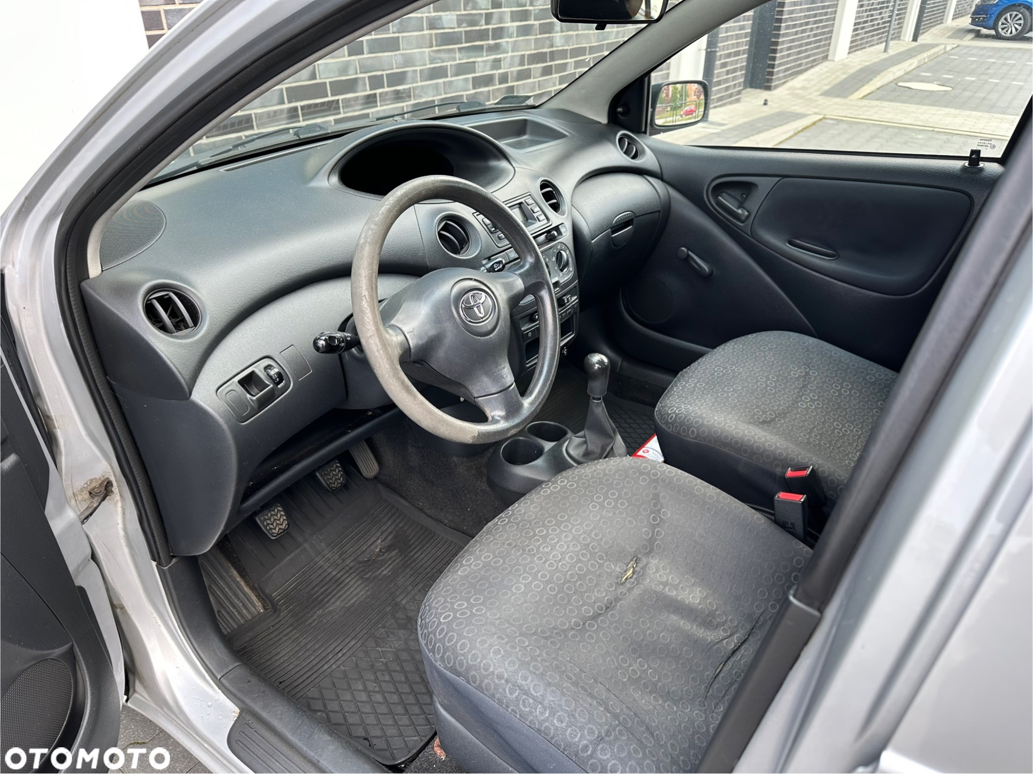 Toyota Yaris 1.3 Luna - 7
