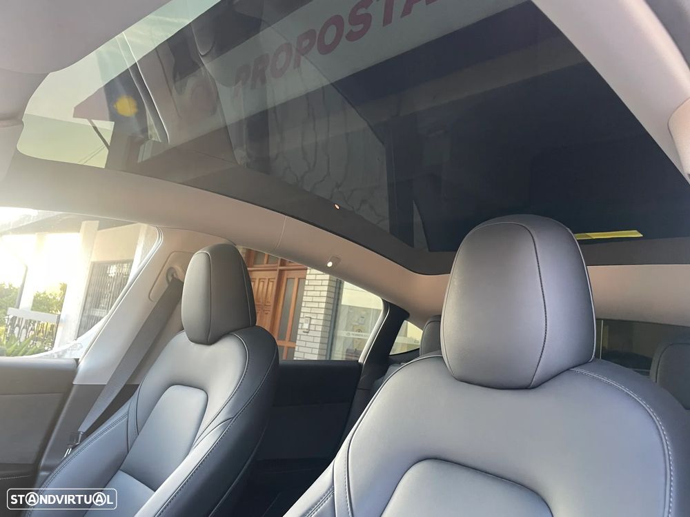 Tesla Model Y RWD - 31
