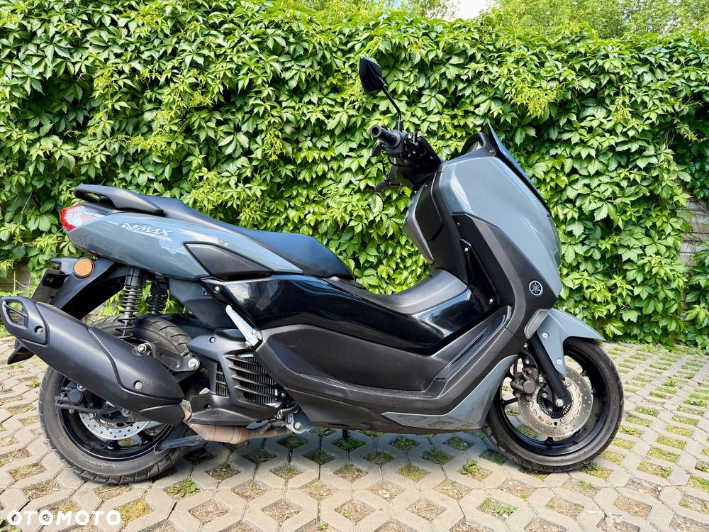 Yamaha NMAX - 12