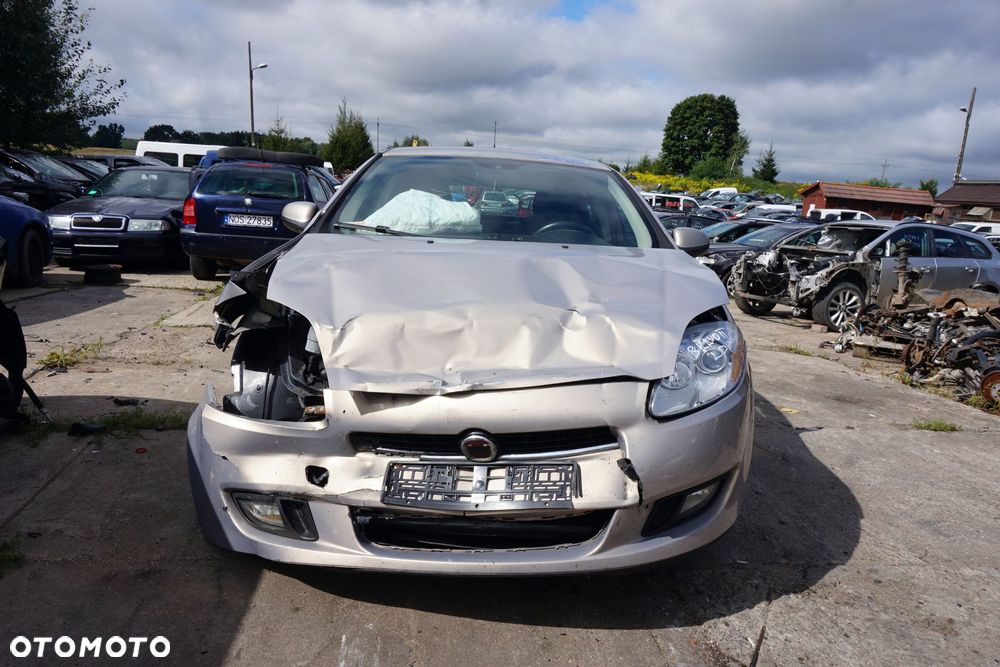 FIAT BRAVO II 5D HB 2011 279 1.6 JTD 198A2000 120KM BEŻOWY na części - 8