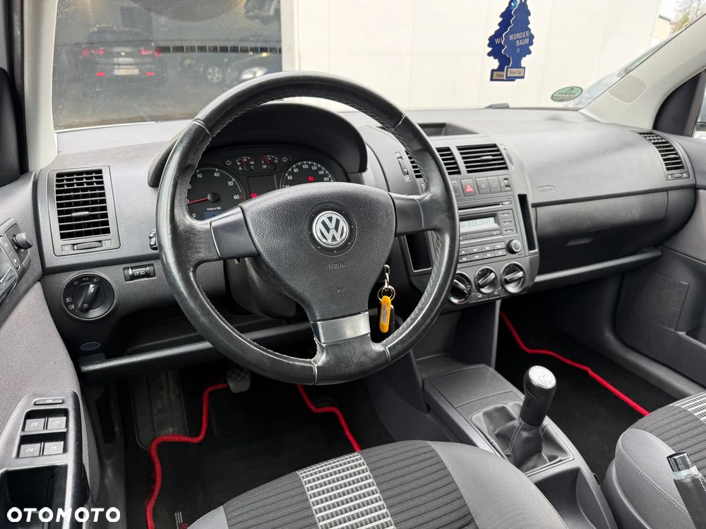 Volkswagen Polo - 17