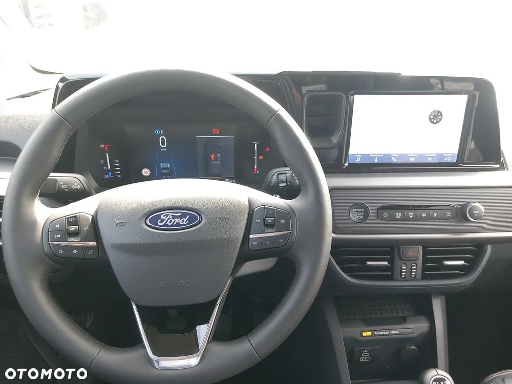 Ford Tourneo Courier - 13