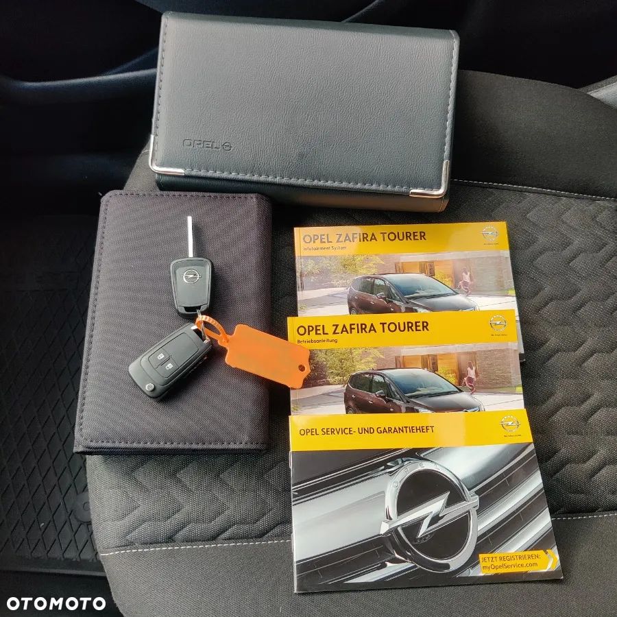 Opel Zafira - 35
