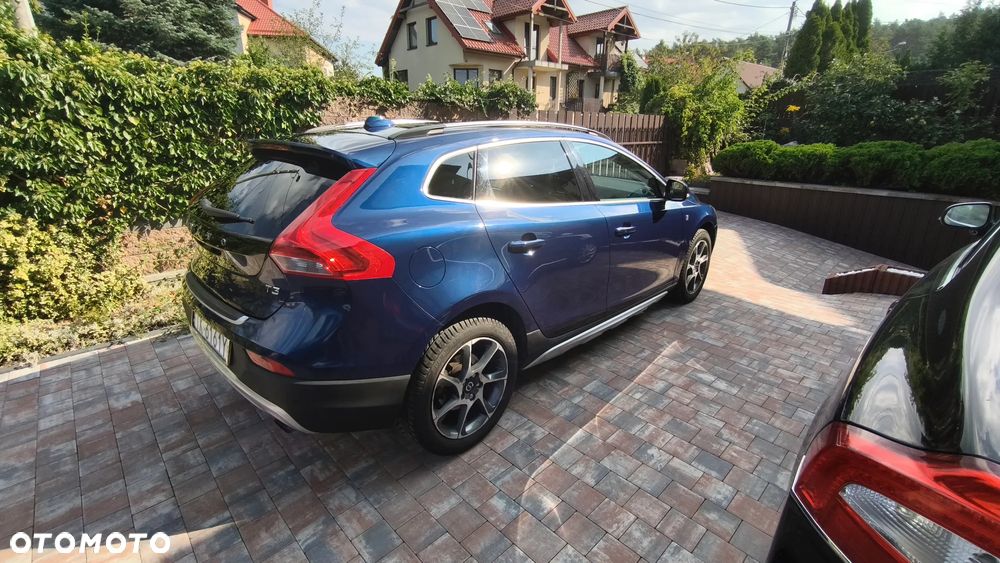 Volvo V40 T3 Drive-E R-Ocean Race - 4