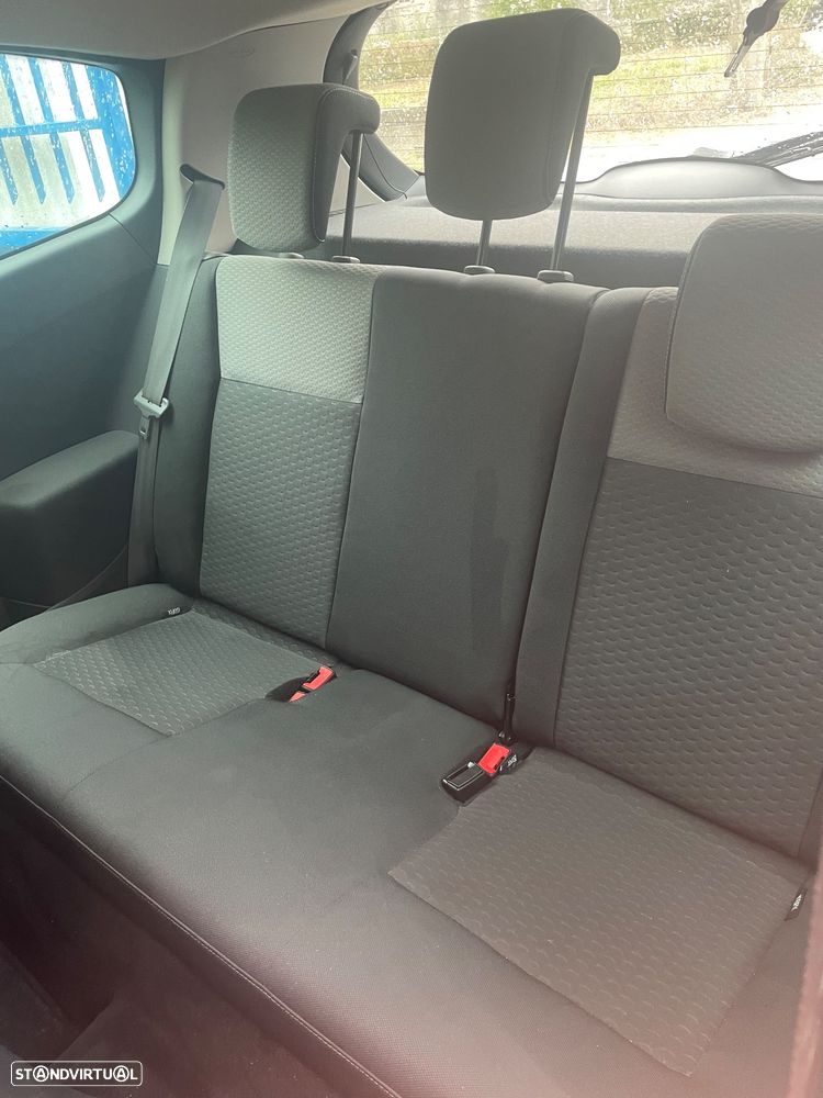 Renault Clio 1.2 16V Confort - 2